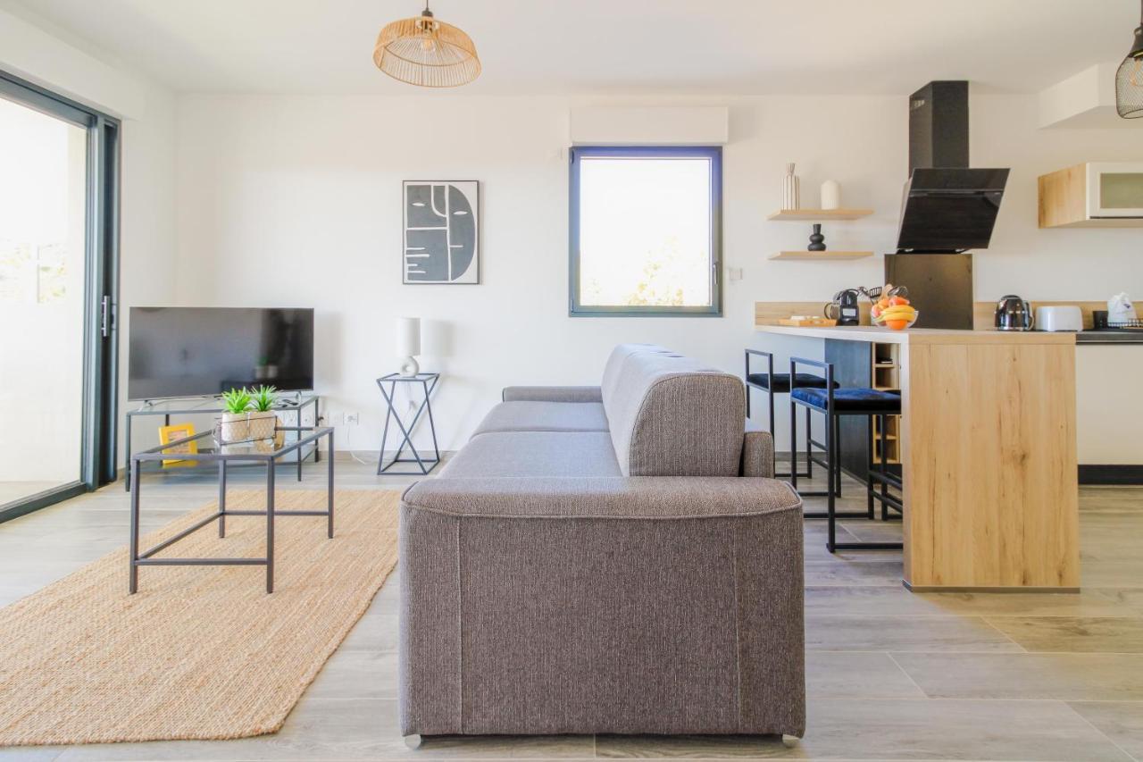 Select' - T2 A Saint-Clair Avec Terrasse, Piscine Et Parking ! - 180Sud-A12 Apartman Le Lavandou Kültér fotó