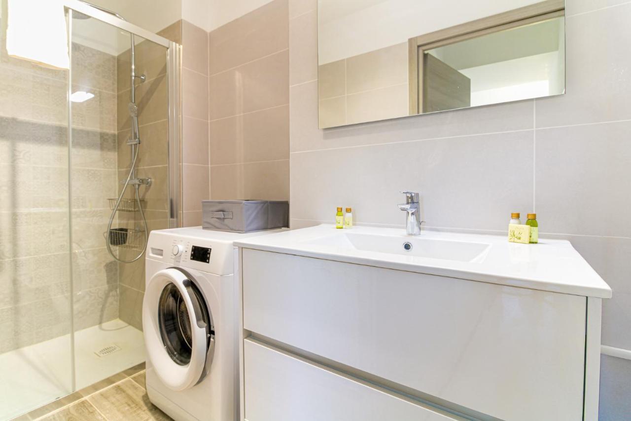 Select' - T2 A Saint-Clair Avec Terrasse, Piscine Et Parking ! - 180Sud-A12 Apartman Le Lavandou Kültér fotó